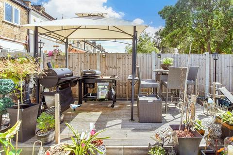 4 bedroom terraced house for sale, Hazeldene Road, Ilford, Essex