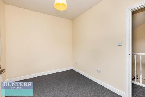 65 Brompton Road, Bradford, BD4 7JD