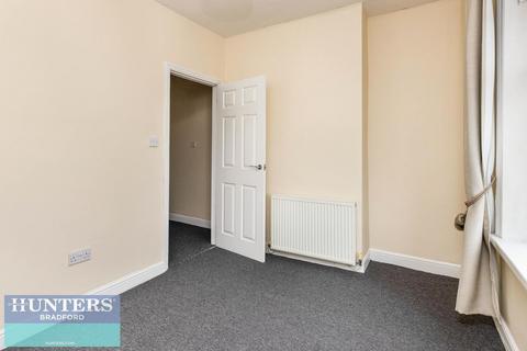 65 Brompton Road, Bradford, BD4 7JD