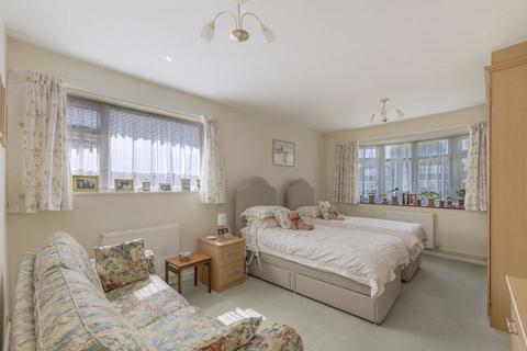 2 Correnden Road, Tonbridge, TN10 3AT