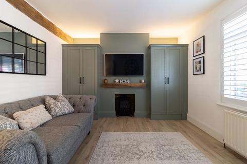 43 Downsway, Whyteleafe, CR3 0EW
