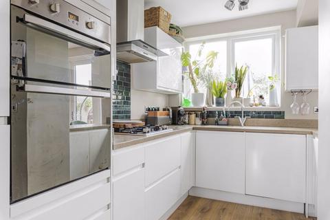 98 Fen Grove, Sidcup, DA15 8QQ