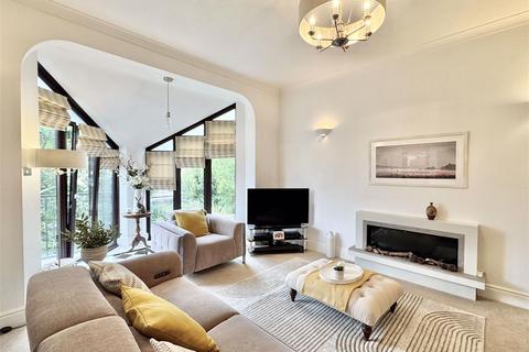 5 bedroom detached house for sale, Burley Close, Truro