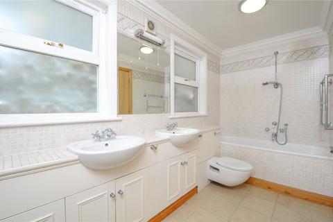 2 bedroom mews to rent, Childs Mews, Earls Court, London