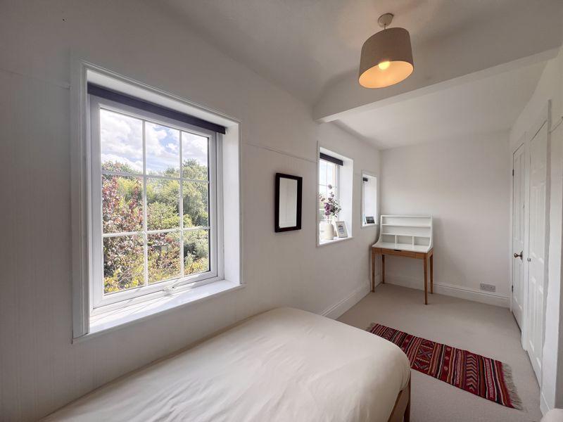 Twin Bedroom