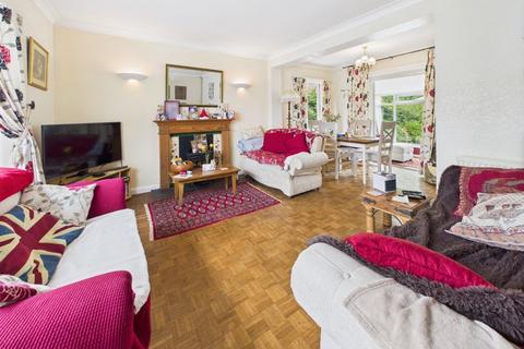 45 Essendene Road, Caterham, CR3 5PB