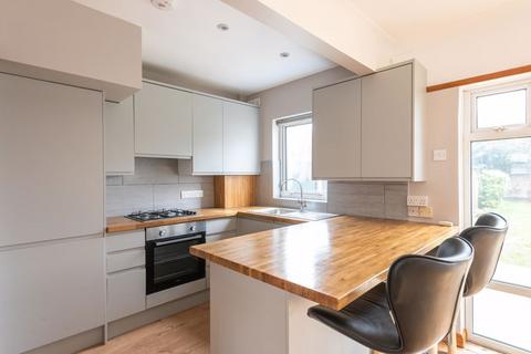 4 bedroom semi-detached house to rent, Stuart Avenue, Walton on Thames.