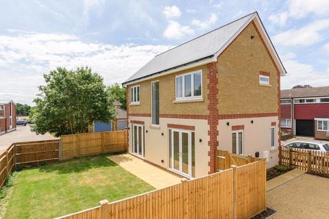 undefined, Primrose Road, Hersham