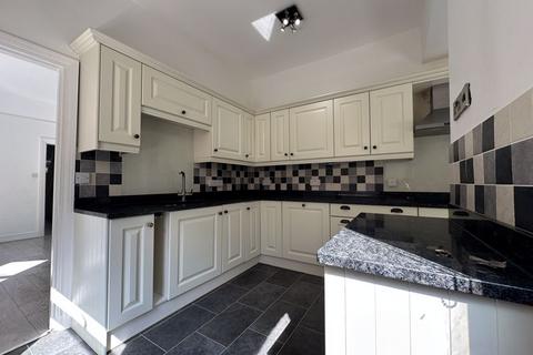 undefined, West Hill Road, Luton