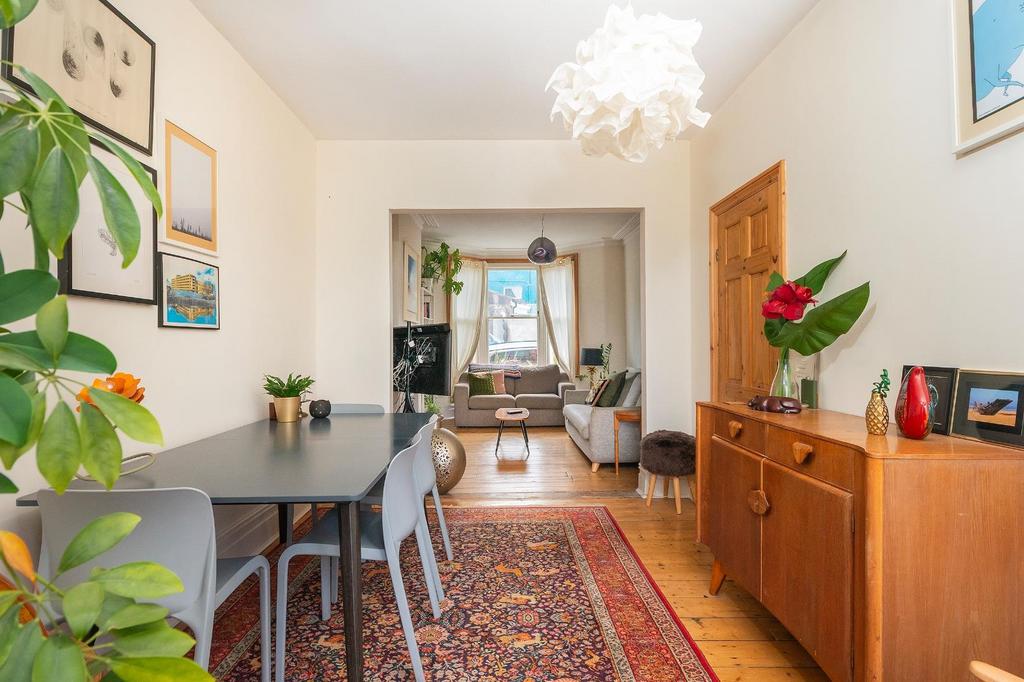 1 S5 R1 KE - Dining Room A.jpg