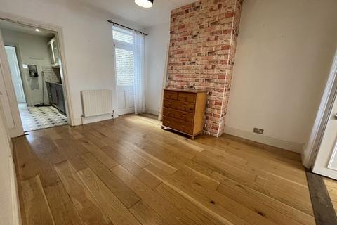 undefined, Victoria Road, Uxbridge, UB8