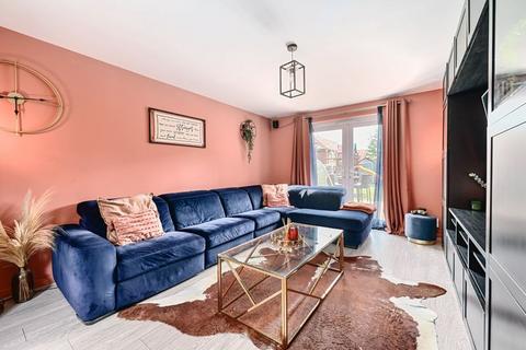 19 Flagstone Crescent, Chineham, Basingstoke, RG24 8DG