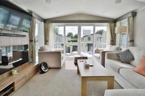 2 bedroom lodge for sale, Reed Meadow, Cotswold Hoburne, Cotswold Lakes
