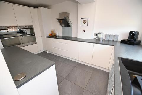 undefined, The Weald, Canvey Island SS8