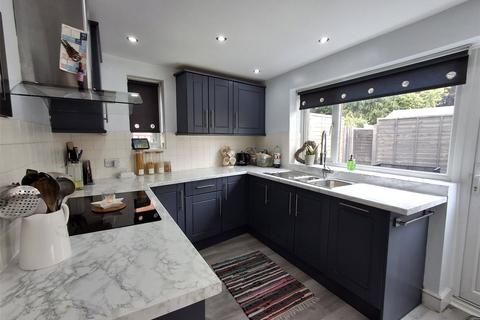 3 bedroom semi-detached house for sale, Marlpool Lane, Kidderminster, Worcestershire, DY11