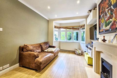 4 bedroom detached house to rent, Bond Road, Surbiton, KT6