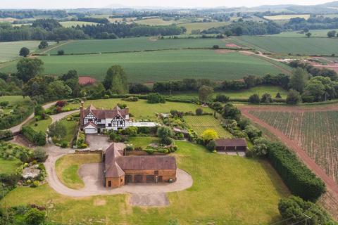 7 bedroom detached house for sale, Yarhampton, Stourport-On-Severn, DY13 0XA