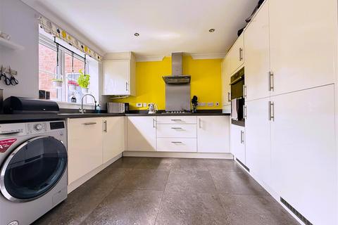 2 Battle Close, Boroughbridge, York, YO51 9GN
