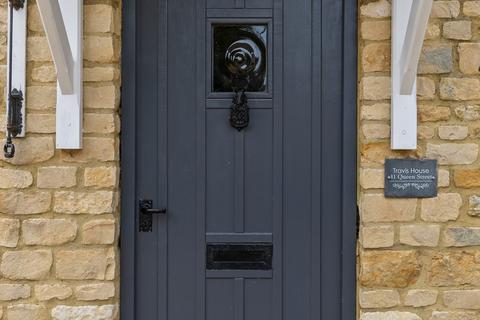 3 bedroom cottage for sale, Queen Street, Geddington, NN14