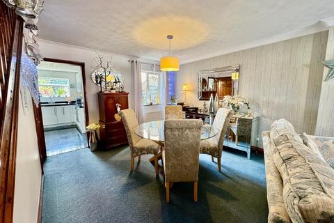 3 bedroom terraced house for sale, Chaucer Street, Poets Corner, Northampton NN2