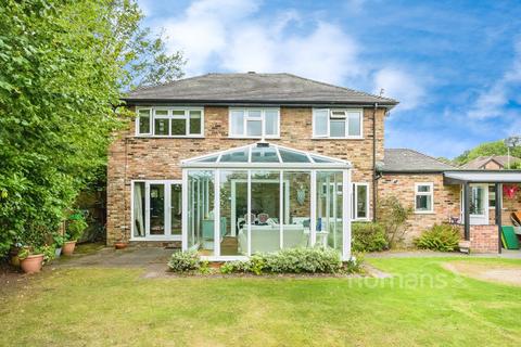 34 Tollway, Chineham, Basingstoke, RG24 8RJ
