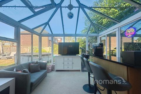 34 Tollway, Chineham, Basingstoke, RG24 8RJ