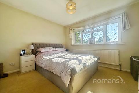 34 Tollway, Chineham, Basingstoke, RG24 8RJ