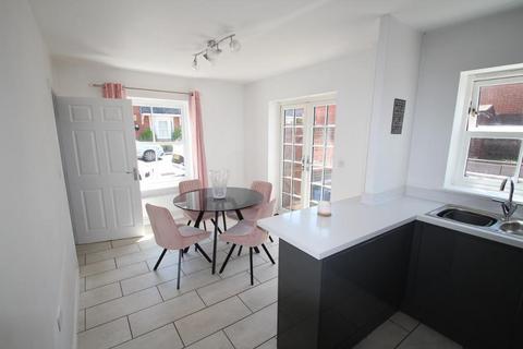 3 bedroom end of terrace house for sale, Wolverton, Milton Keynes MK12