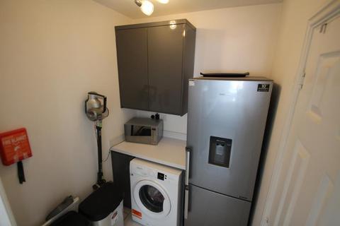 3 bedroom end of terrace house for sale, Wolverton, Milton Keynes MK12