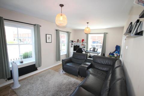 3 bedroom end of terrace house for sale, Wolverton, Milton Keynes MK12