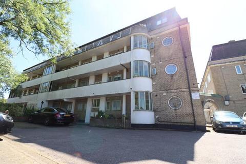 Edgware HA8