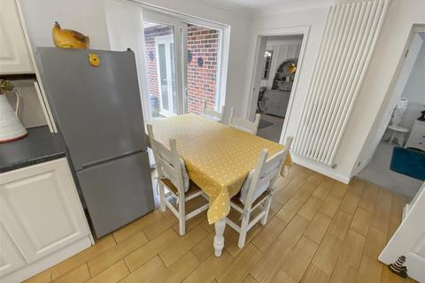 3 bedroom detached house for sale, Malvern Way, Newton Aycliffe