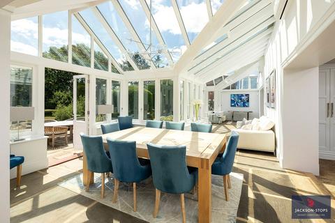 undefined, South End, Milton Bryan, MK17