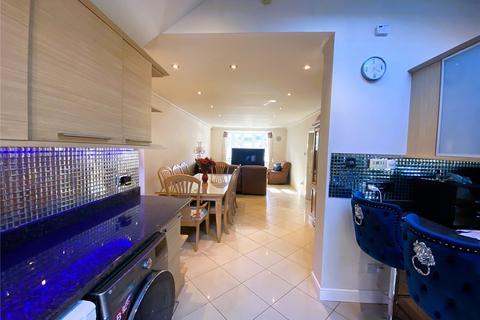 5 bedroom semi-detached house for sale, Albury Avenue, Greater London TW7