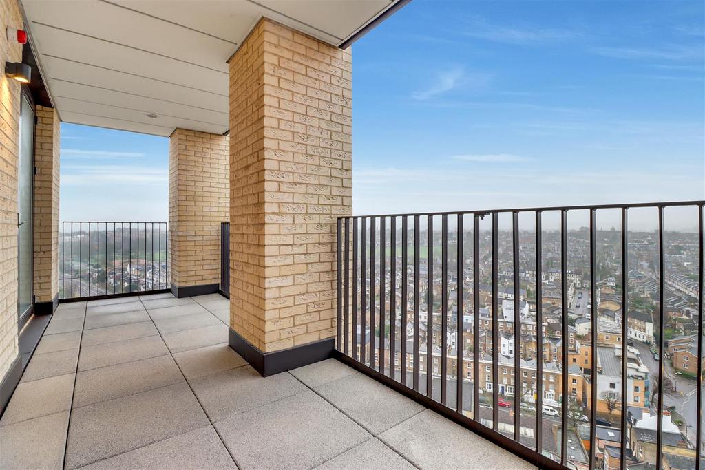 Apartment in London - View 3