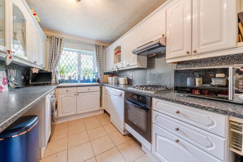 4 bedroom detached house for sale, Huntercombe Lane North, Slough, Buckinghamshire