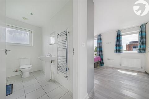 2 Vimy Drive, Dartford, DA1 5FJ