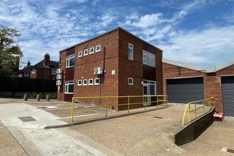 Warehouse to rent, 1 Mace Ln Ashford TN24 8EP