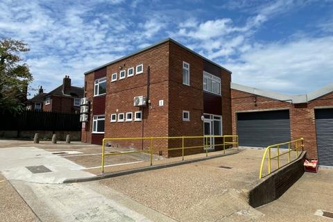 Warehouse to rent, 1 Mace Ln Ashford TN24 8EP