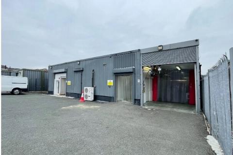 Warehouse to rent, 9 Labtec St Manchester M27 8SE