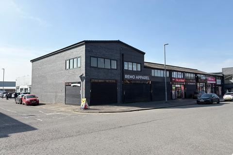Showroom to rent, Broughton St Manchester M8 8NN
