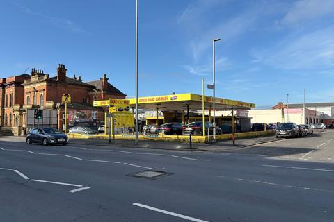 Mixed use for sale, 111 Cheetham Hill Rd Manchester M8 8LW
