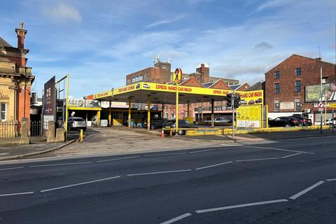 Mixed use for sale, 111 Cheetham Hill Rd Manchester M8 8LW