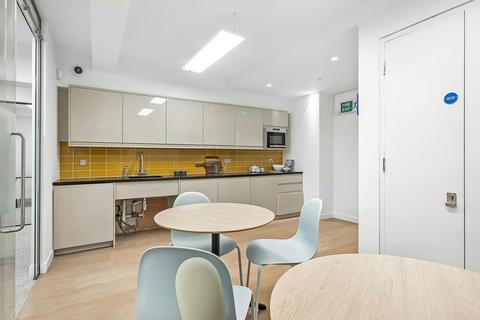 Office to rent, 36-40 Jermyn St London SW1Y 6DS