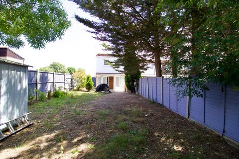 3 bedroom end of terrace house for sale, Rectory Road, Pitsea SS13