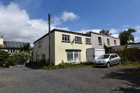2 bedroom flat for sale, Burwood, Bow, Crediton