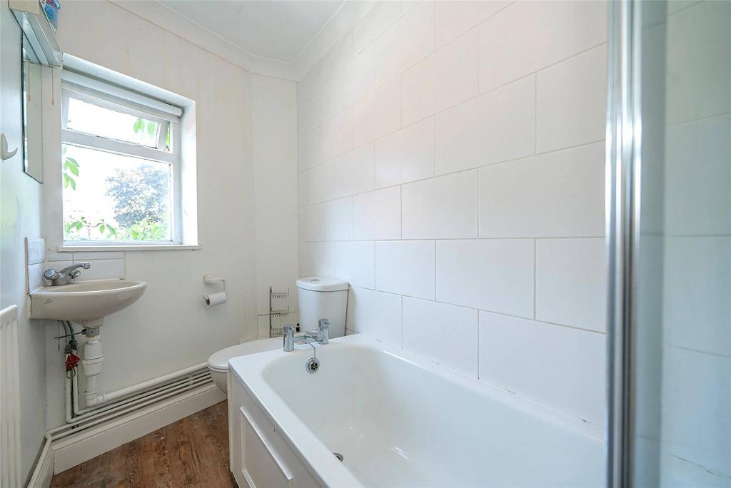 Flat 3 Bathroom