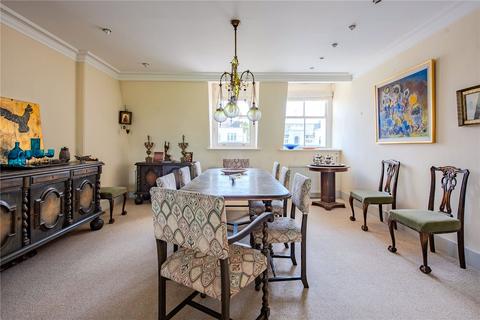 4 bedroom apartment for sale, Holland Park, London, W11