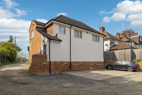 2 bedroom maisonette for sale, Station Road, Amersham, Bucks, HP7
