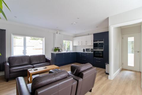 2 bedroom maisonette for sale, Station Road, Amersham, Bucks, HP7
